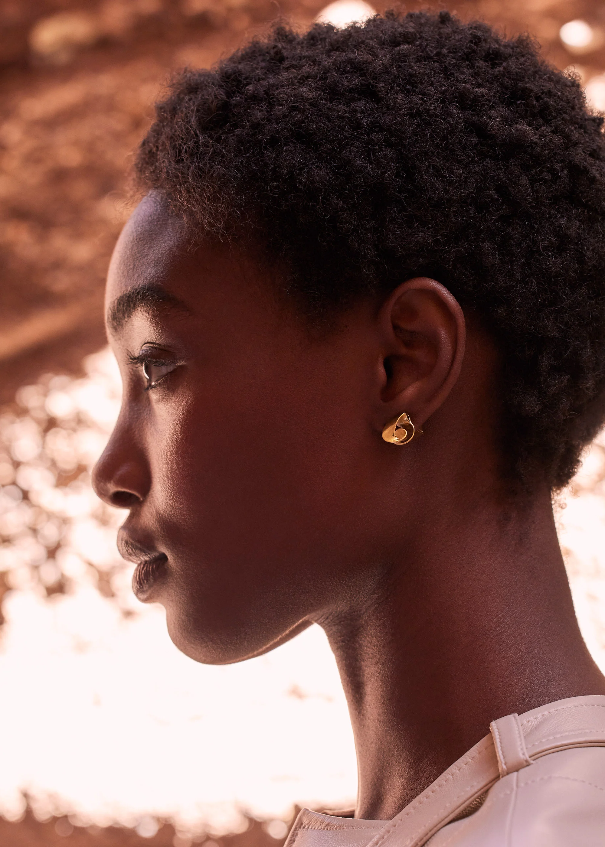 Éole Stud Earrings - 24 carat gold gilded - Image 2