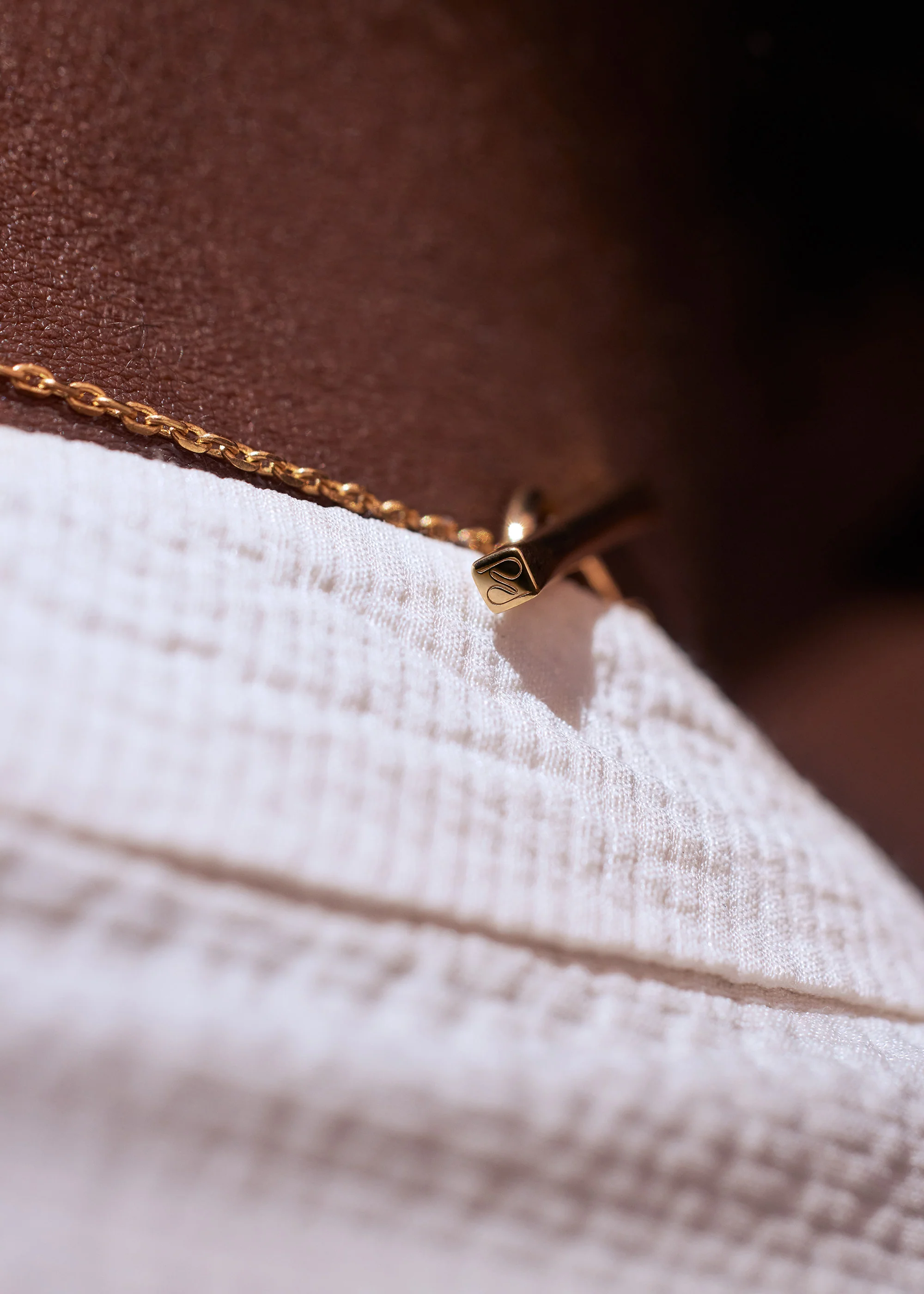 Eroz Pendant - 24 carat gold gilded - Image 6