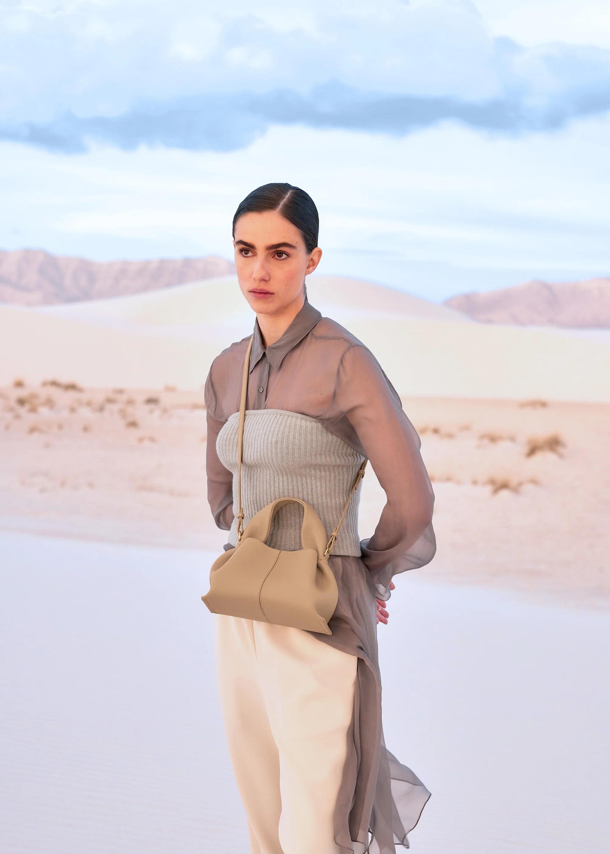 Numéro Neuf Mini - Textured Beige - Image 2