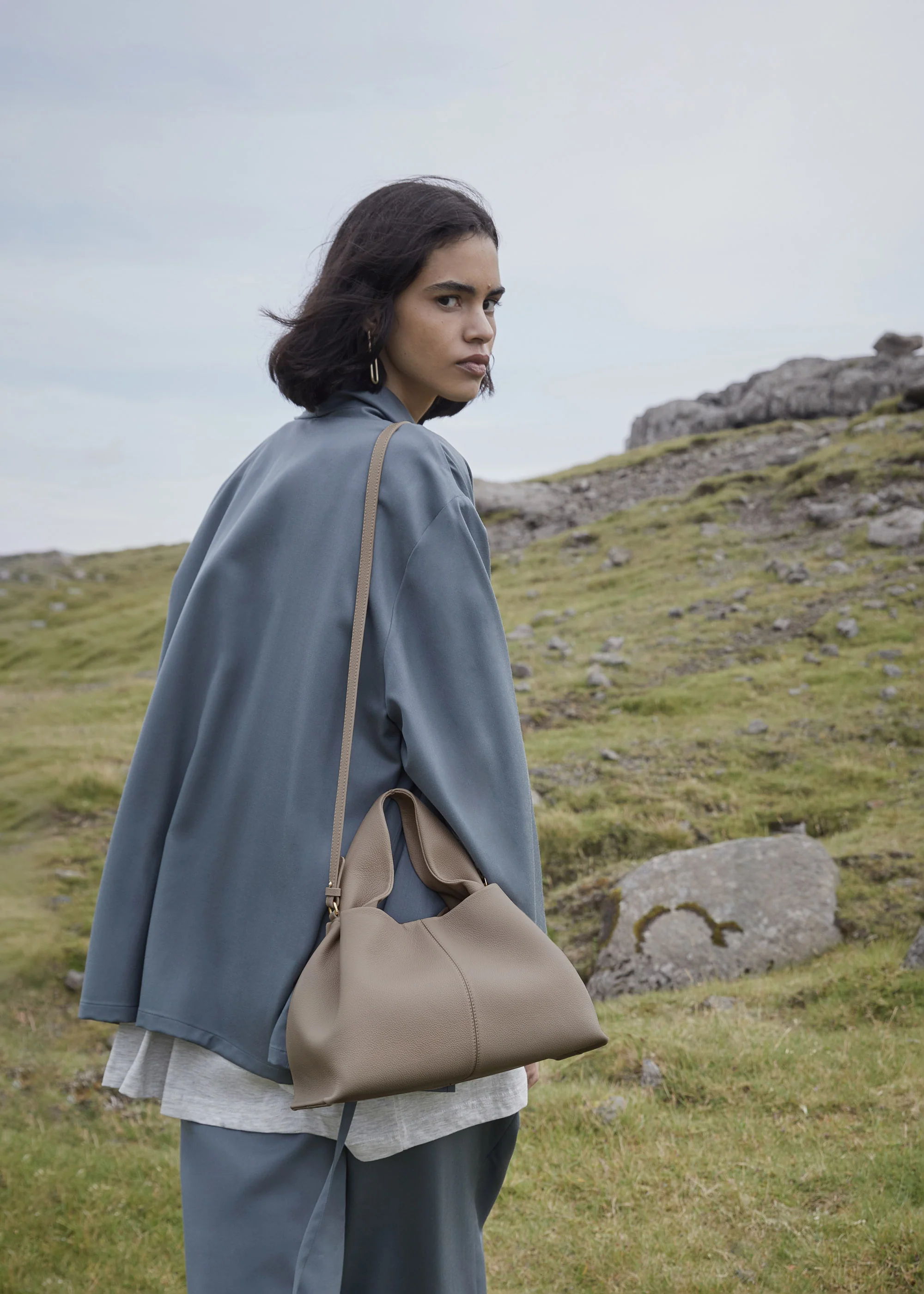 Numéro Neuf - Textured Taupe - Image 5