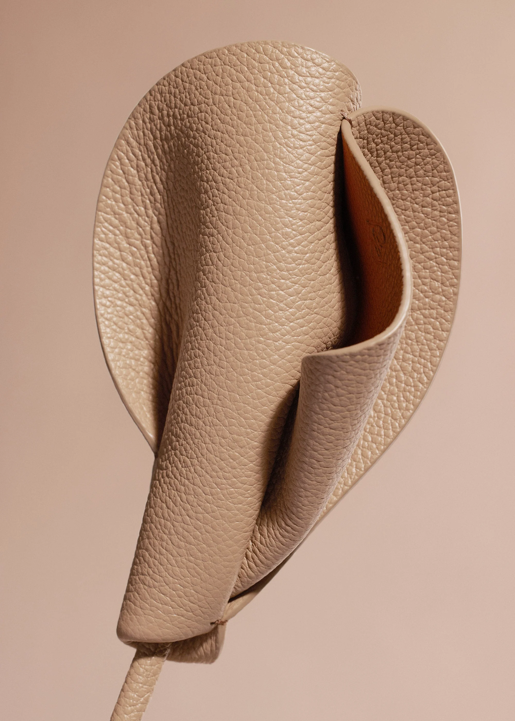 Pili Flower - Beige - Image 3